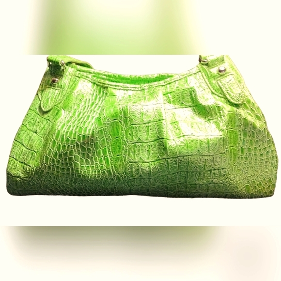 Green crocodile embossed vinyl shoulder bag - Picture 7 of 11
